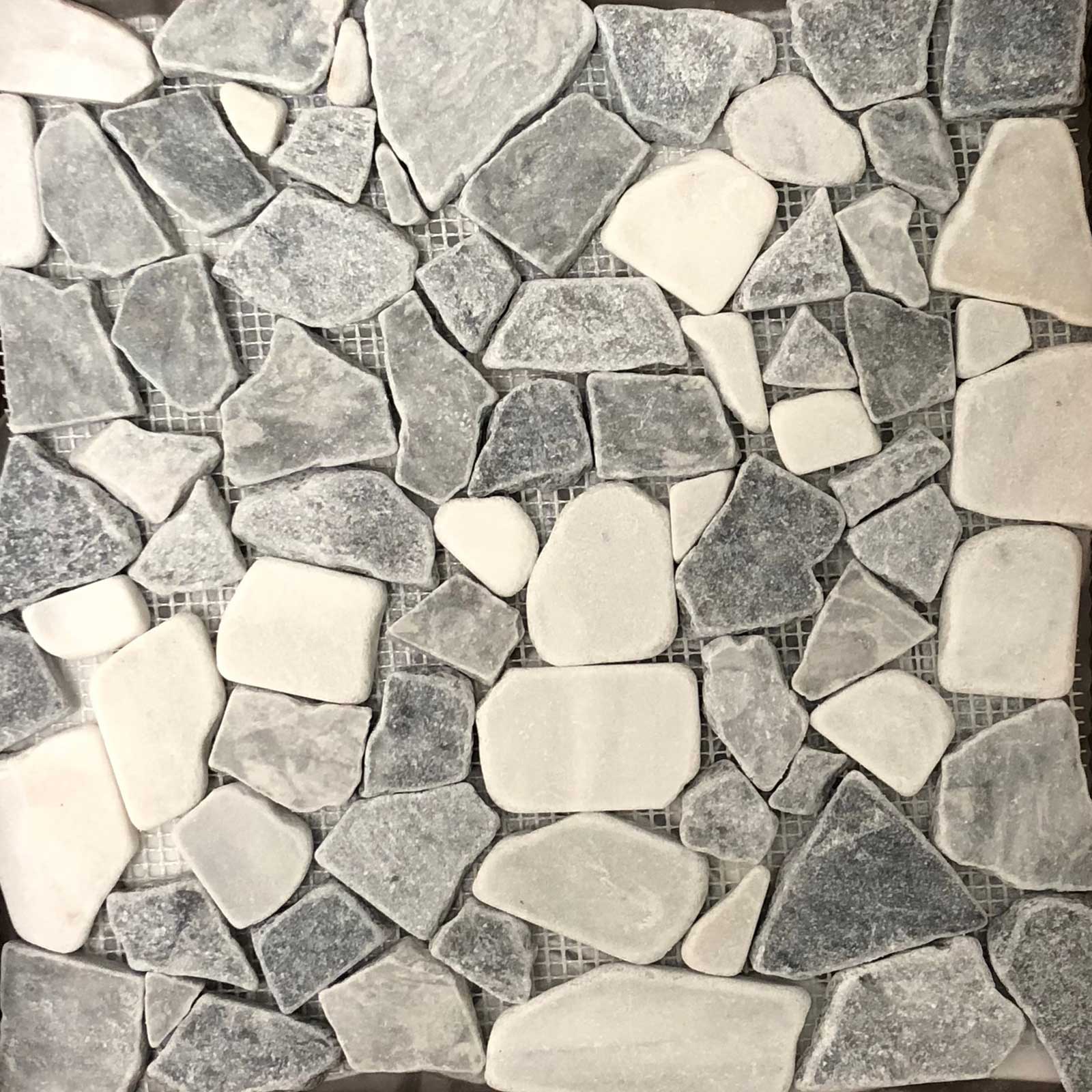 Flat Pebble Mosaic Chelsea Grey With Bianco Marble Honed 